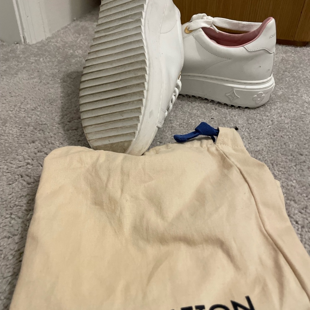 Louis Vuitton Sneakers